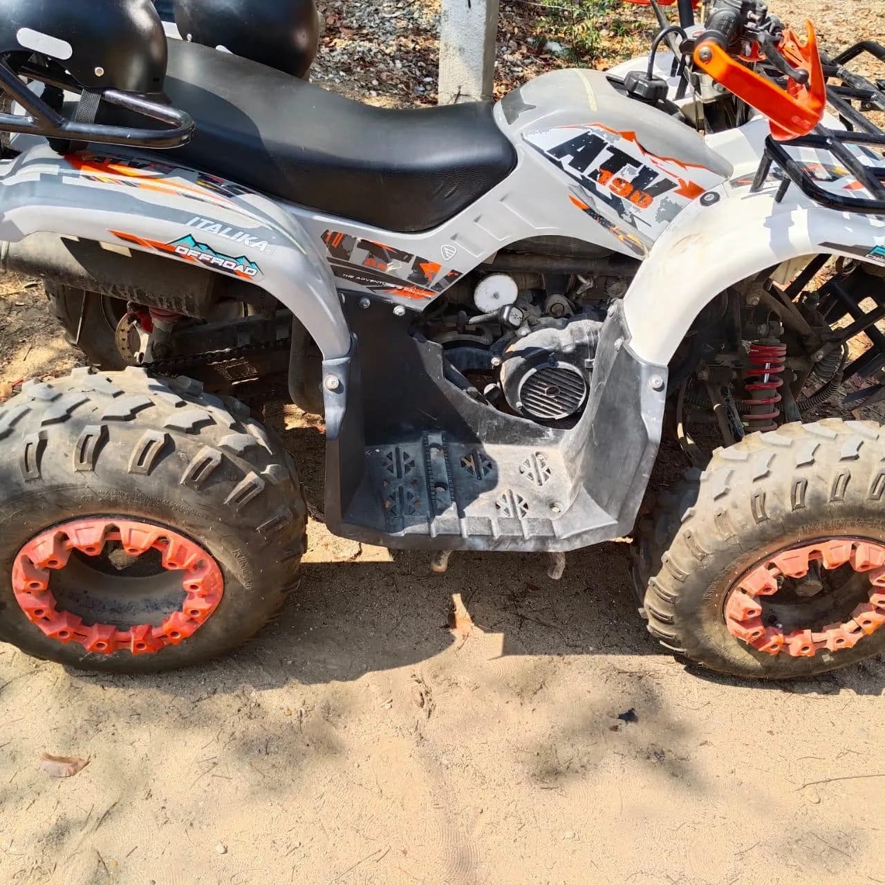 Italika ATV150 · 3